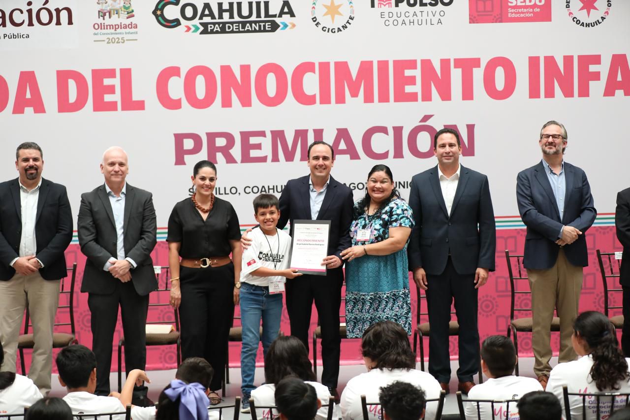 001_PREMIA_MANOLO_A_NIÑAS_Y_NIÑOS_GANADORES_DE_LA_OLIMPIADA_DEL_CONOCIMIENTO.jpeg