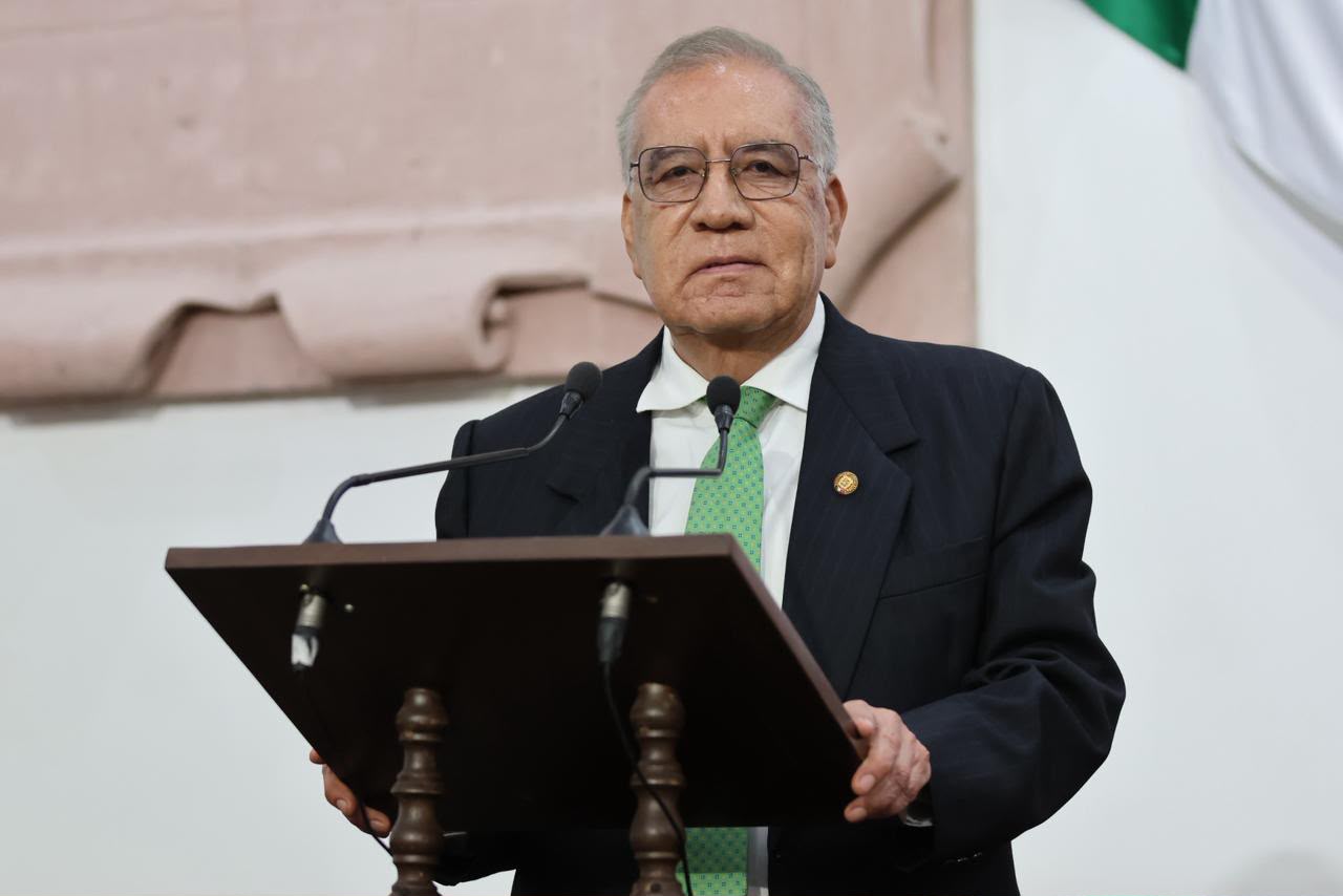 Becas y programas para jóvenes en áreas agropecuarias, plantea Raúl Onofre