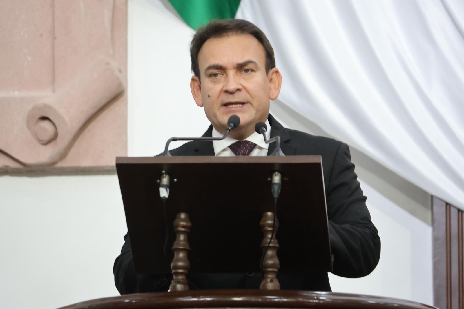 Impulsa Álvaro Moreira certeza jurídica a familias y prevención de fraudes inmobiliarios