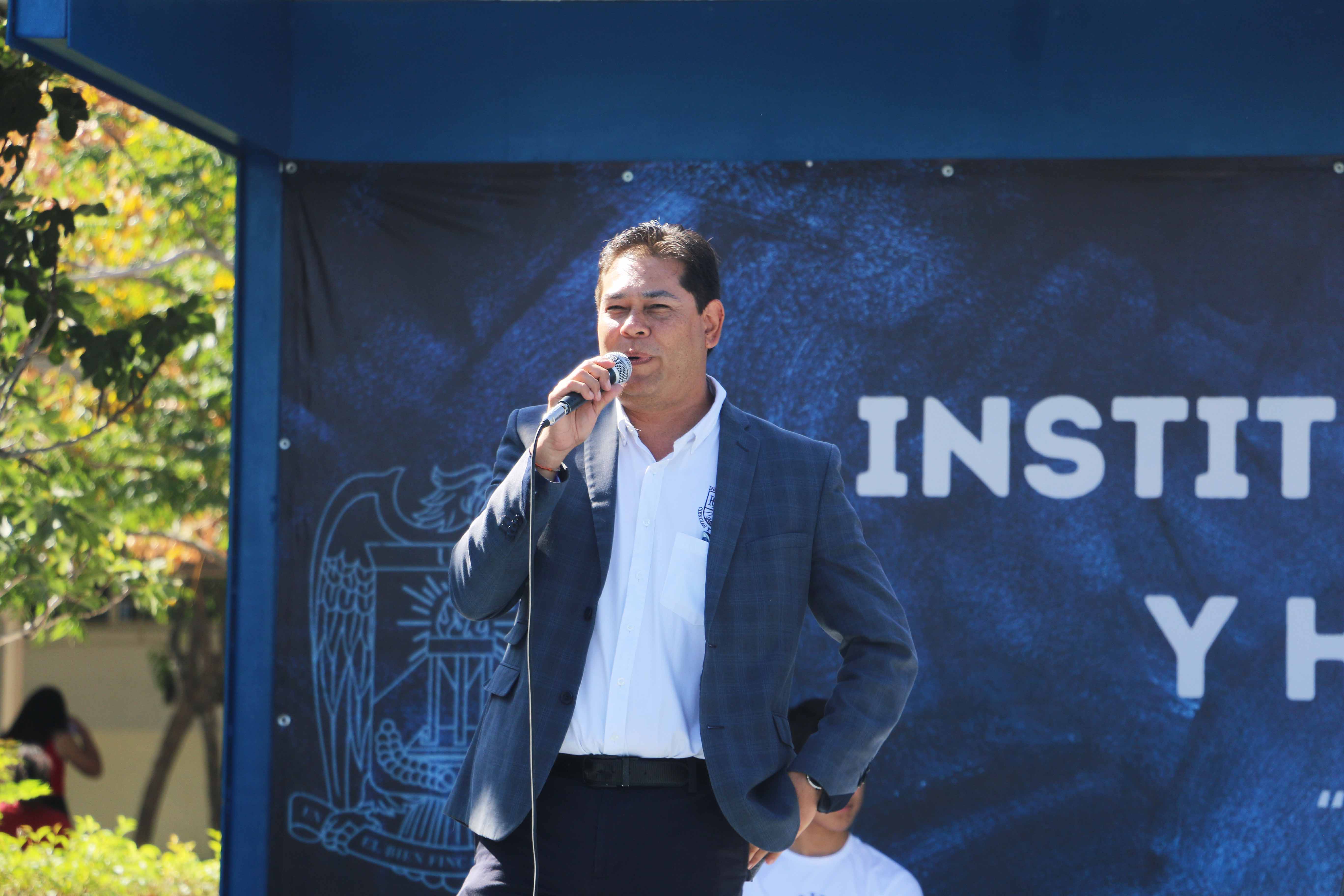 Entrega Rector de la UAdeC Mobiliario al Instituto de Ciencias y Humanidades “Salvador González Lobo”