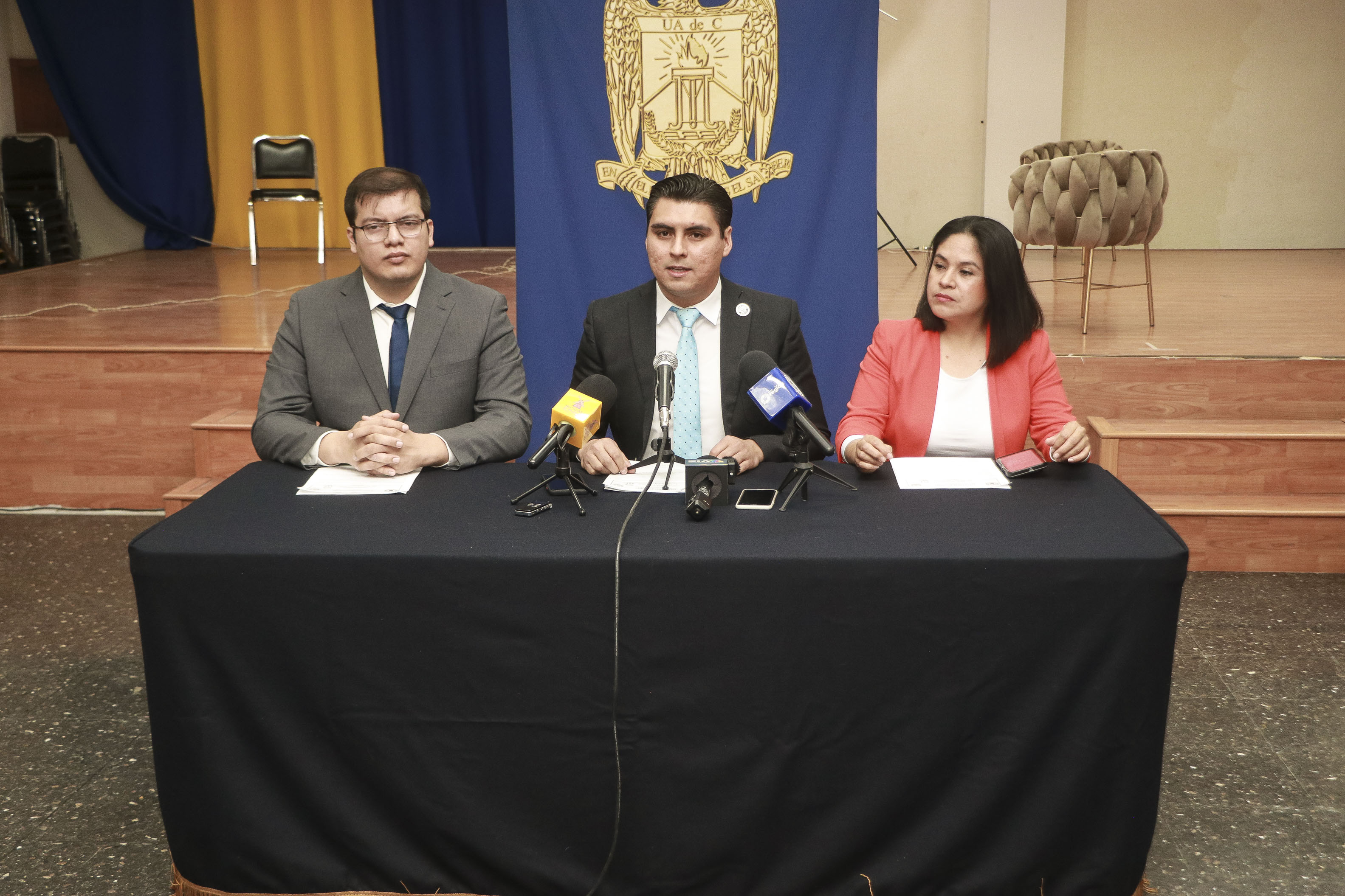 Rueda_de_Prensa_Premio_Anual_de_Investigación_en_Economía-3.JPG