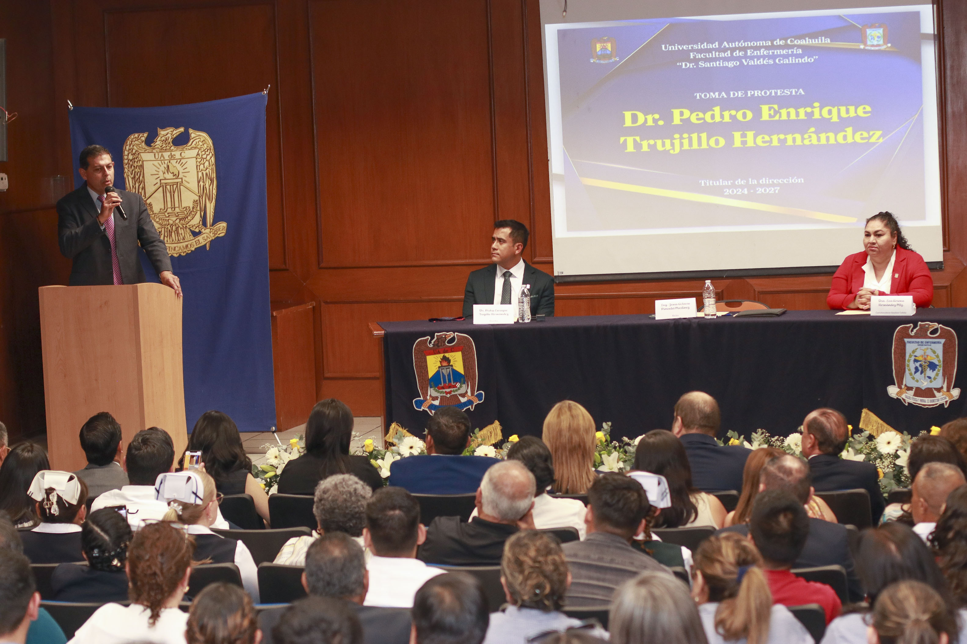 Toma_de_Protesta_Director_de_la_Facultad_de_Enfermería-5.jpg